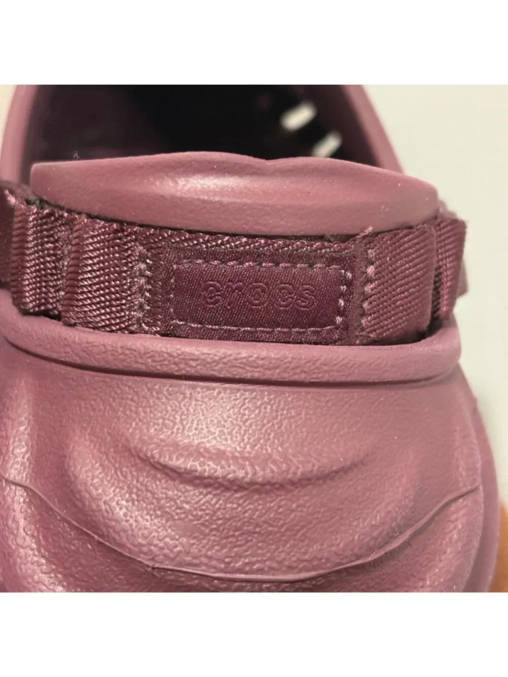 Crocs Echo Perforated Clog Sandals Plush Plum Color Mens size 11